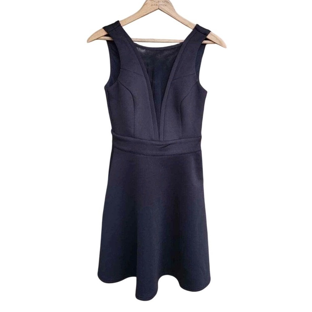 Gianni Bini Black Sleeveless Mesh V-Neck Fit &‎ Flare Skater Dress Medium Scuba